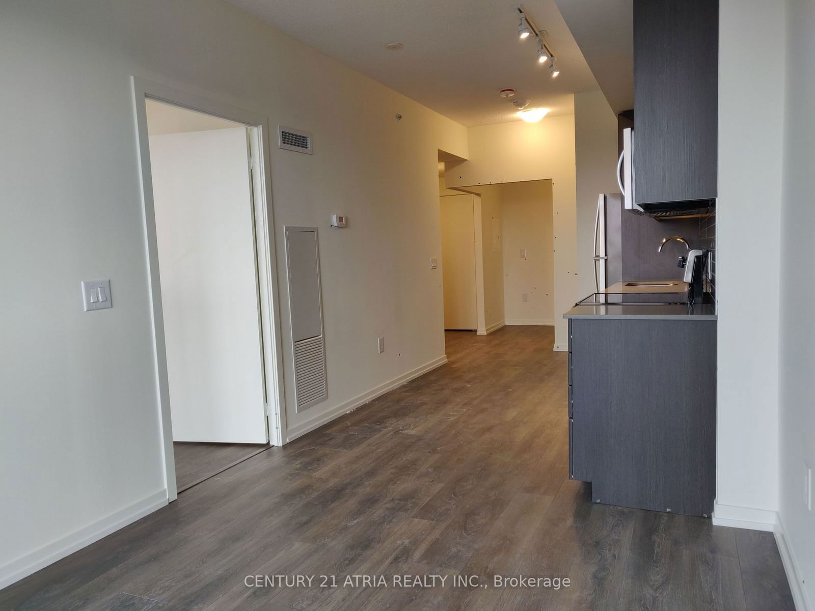 3237 Bayview Ave, unit 1001 for rent