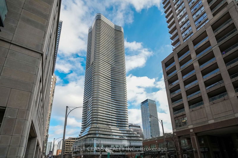 11 Wellesley St W, unit 1402 for sale