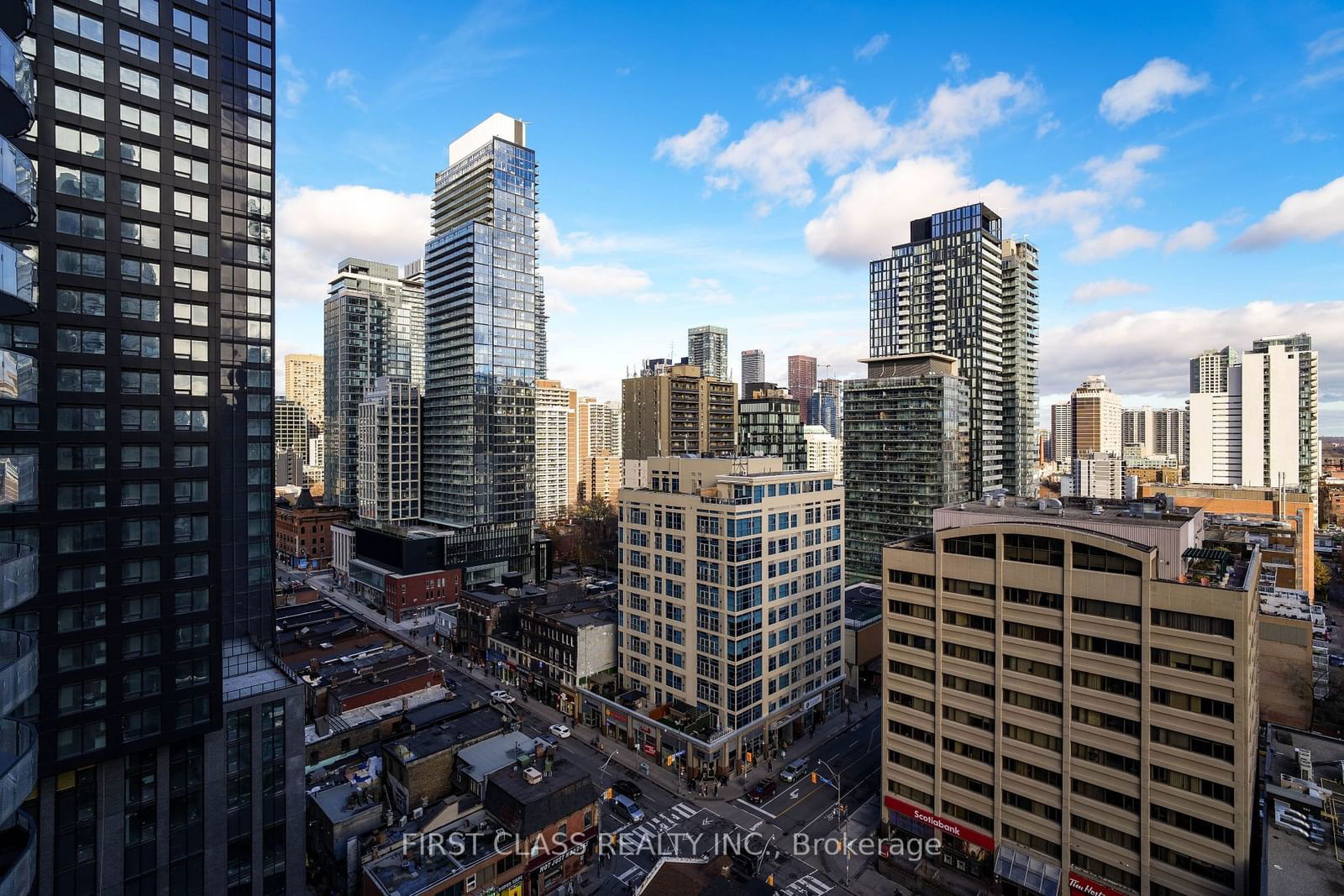 11 Wellesley St W, unit 1402 for sale