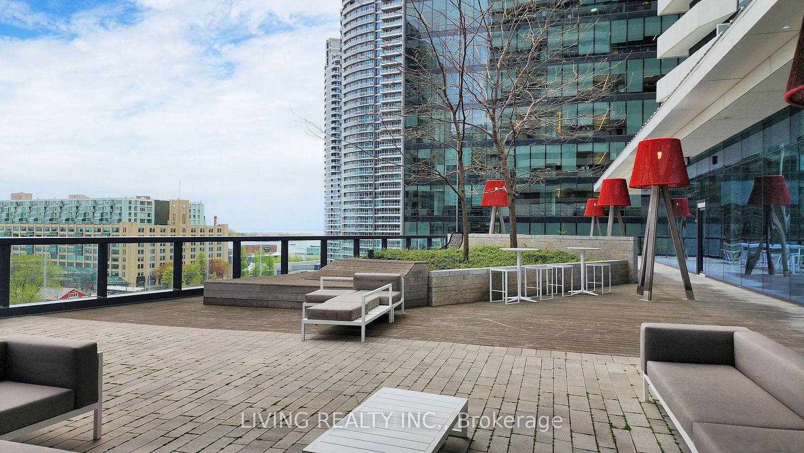 100 Harbour St, unit 4808 for rent