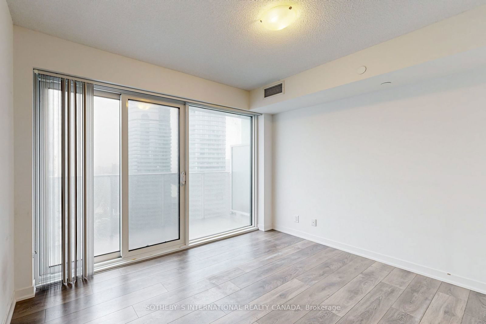 100 Harbour St, unit 5110 for sale