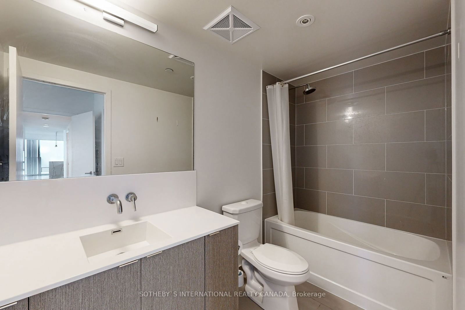 100 Harbour St, unit 5110 for sale