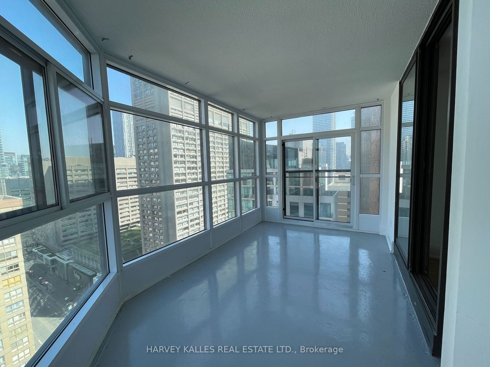 55 Charles St W, unit 2505 for rent