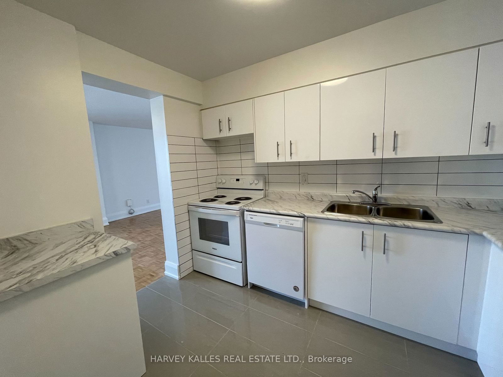 55 Charles St W, unit 2505 for rent