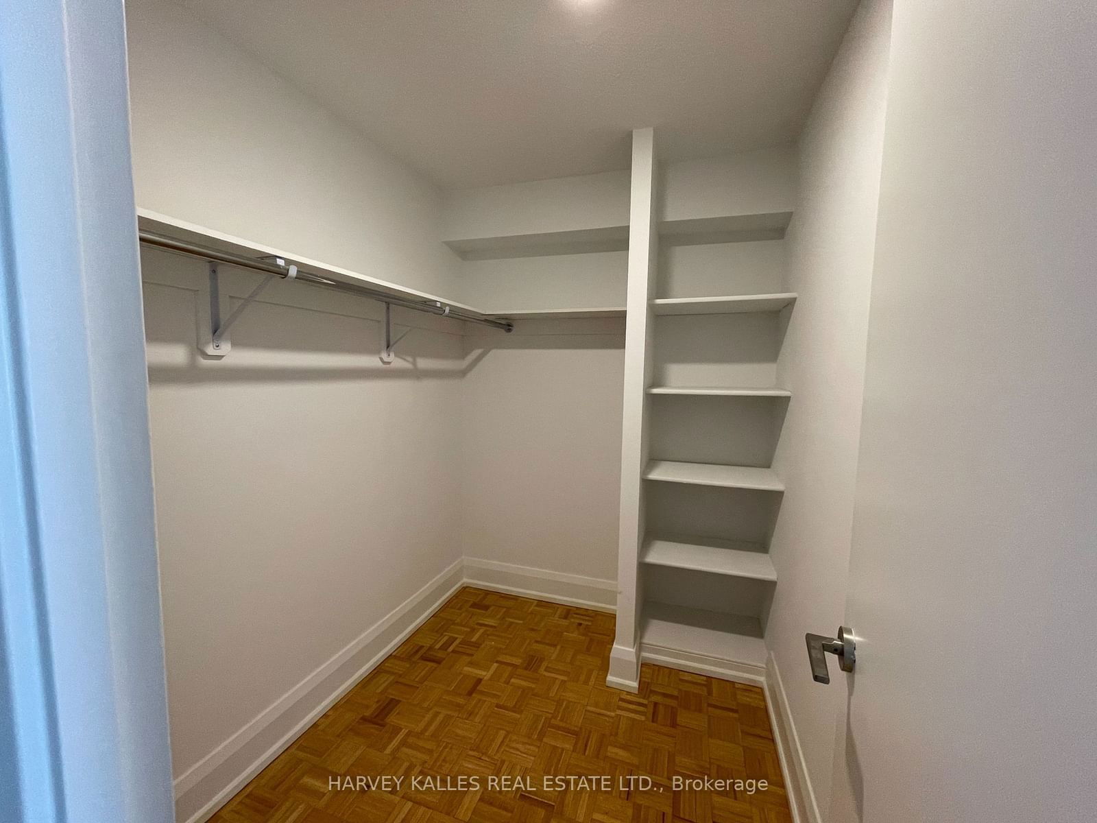 55 Charles St W, unit 2505 for rent