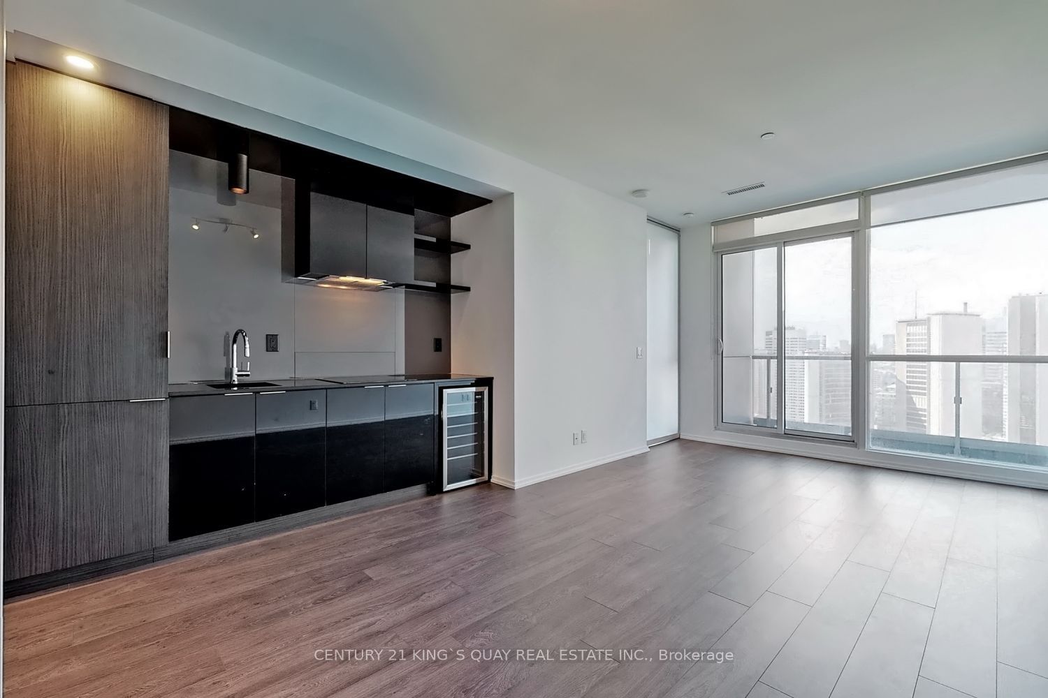 70 Temperance St, unit 2801 for rent