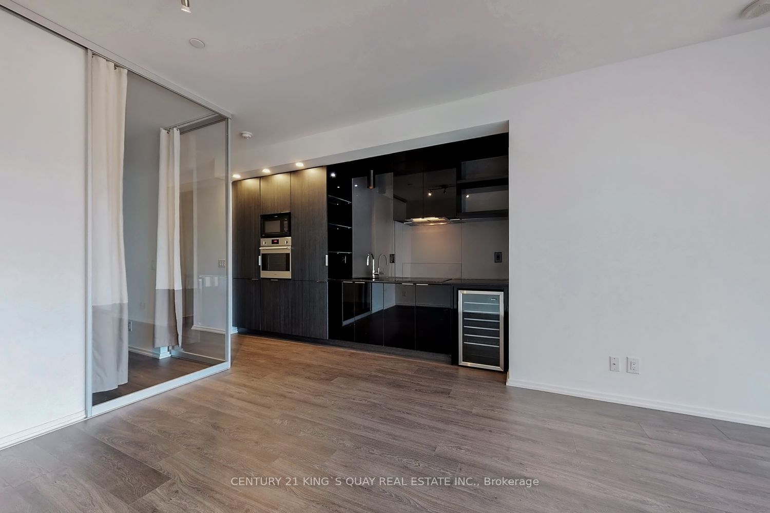 70 Temperance St, unit 2801 for rent