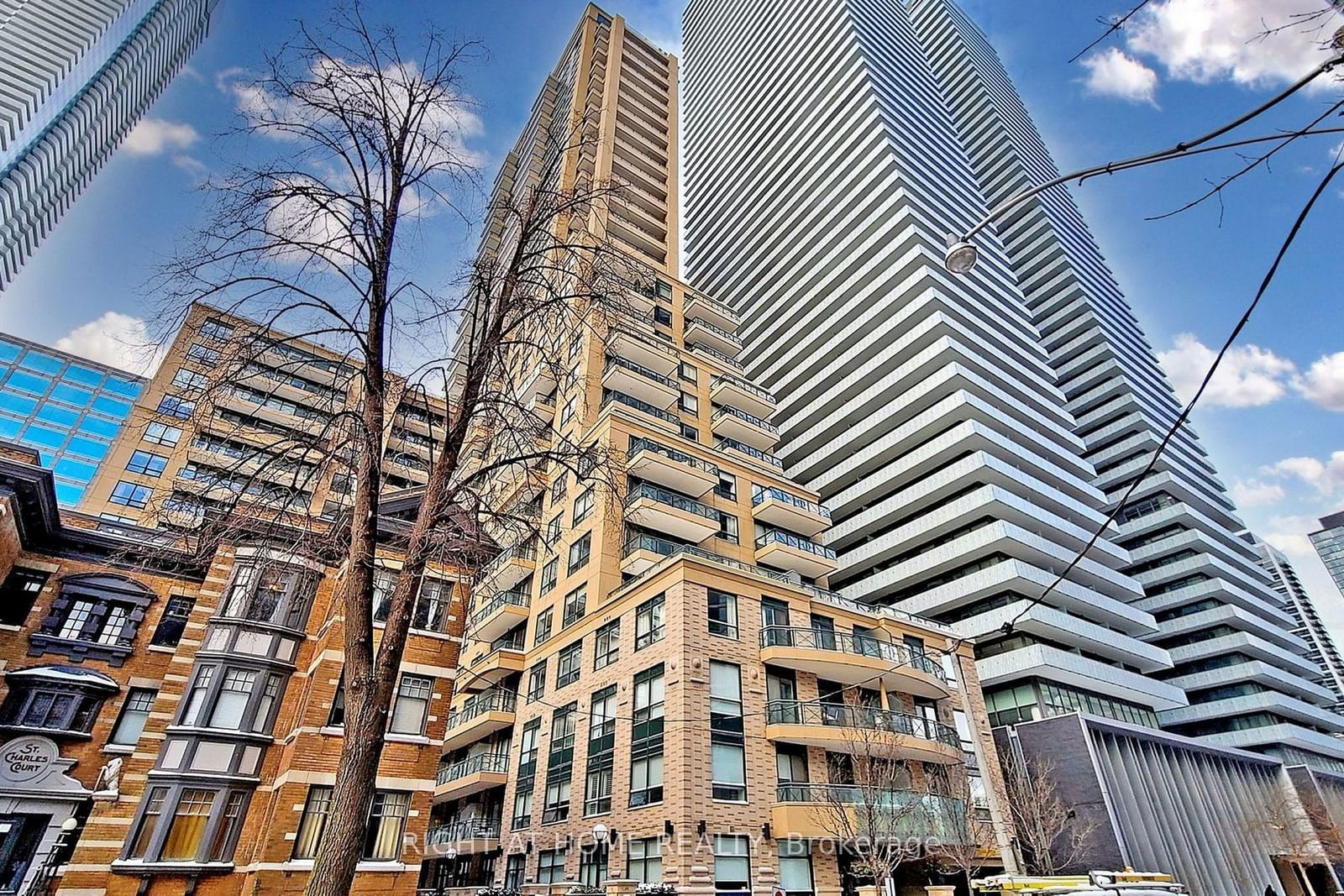 35 Hayden St, unit 1216 for rent