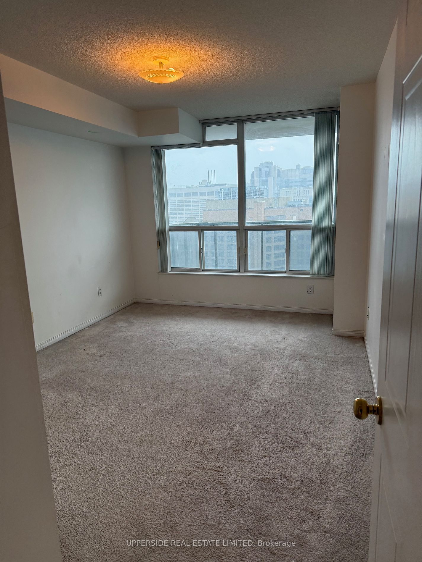 750 Bay St, unit 2705 for sale