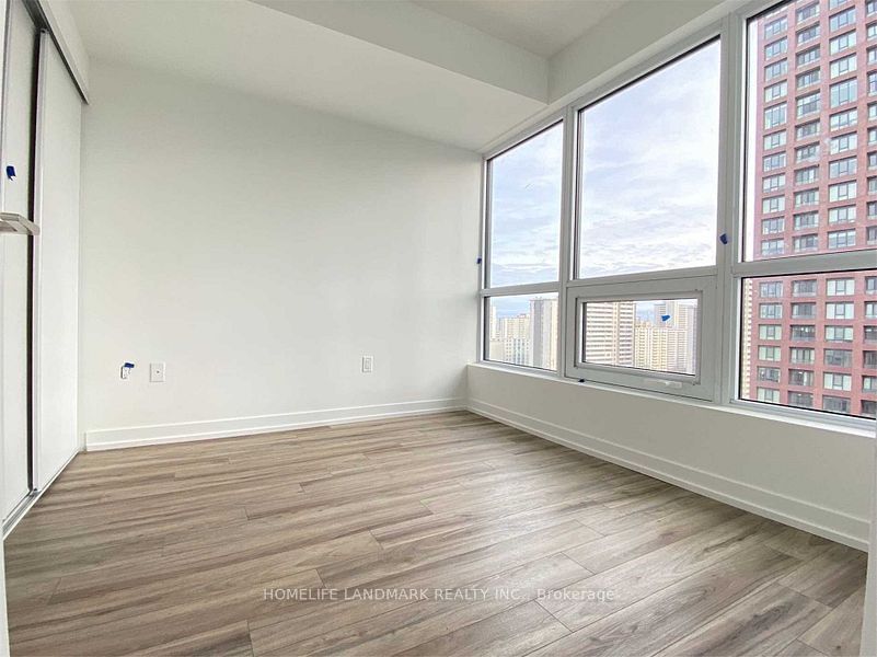 395 Bloor St E, unit 1702 for rent