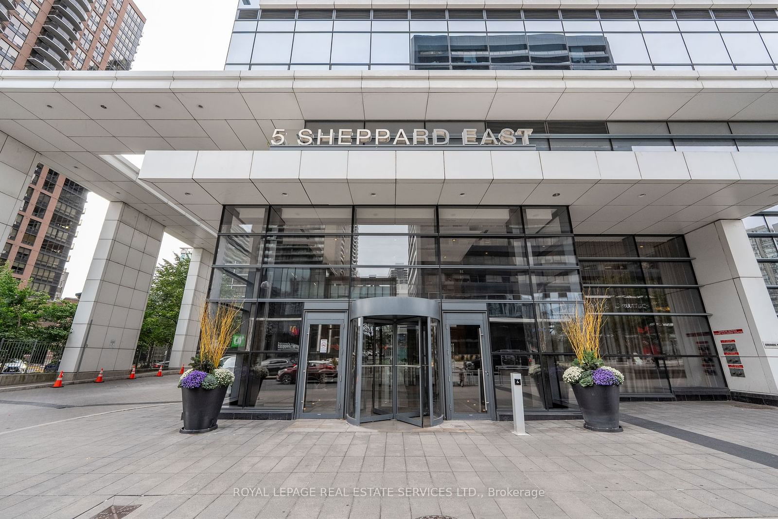 5 Sheppard Ave E, unit 2926 for sale