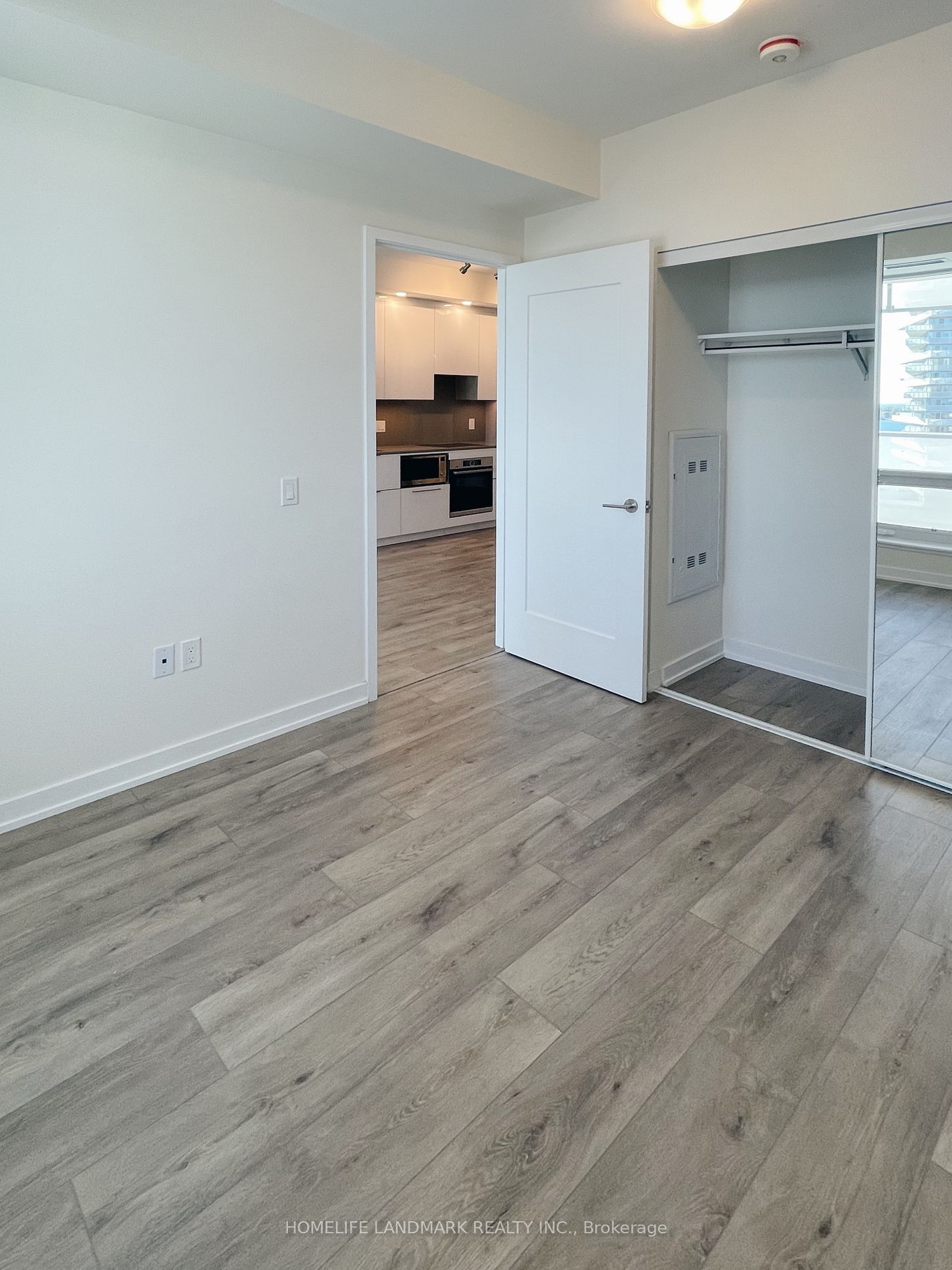 28 Freeland St, unit 1601 for rent