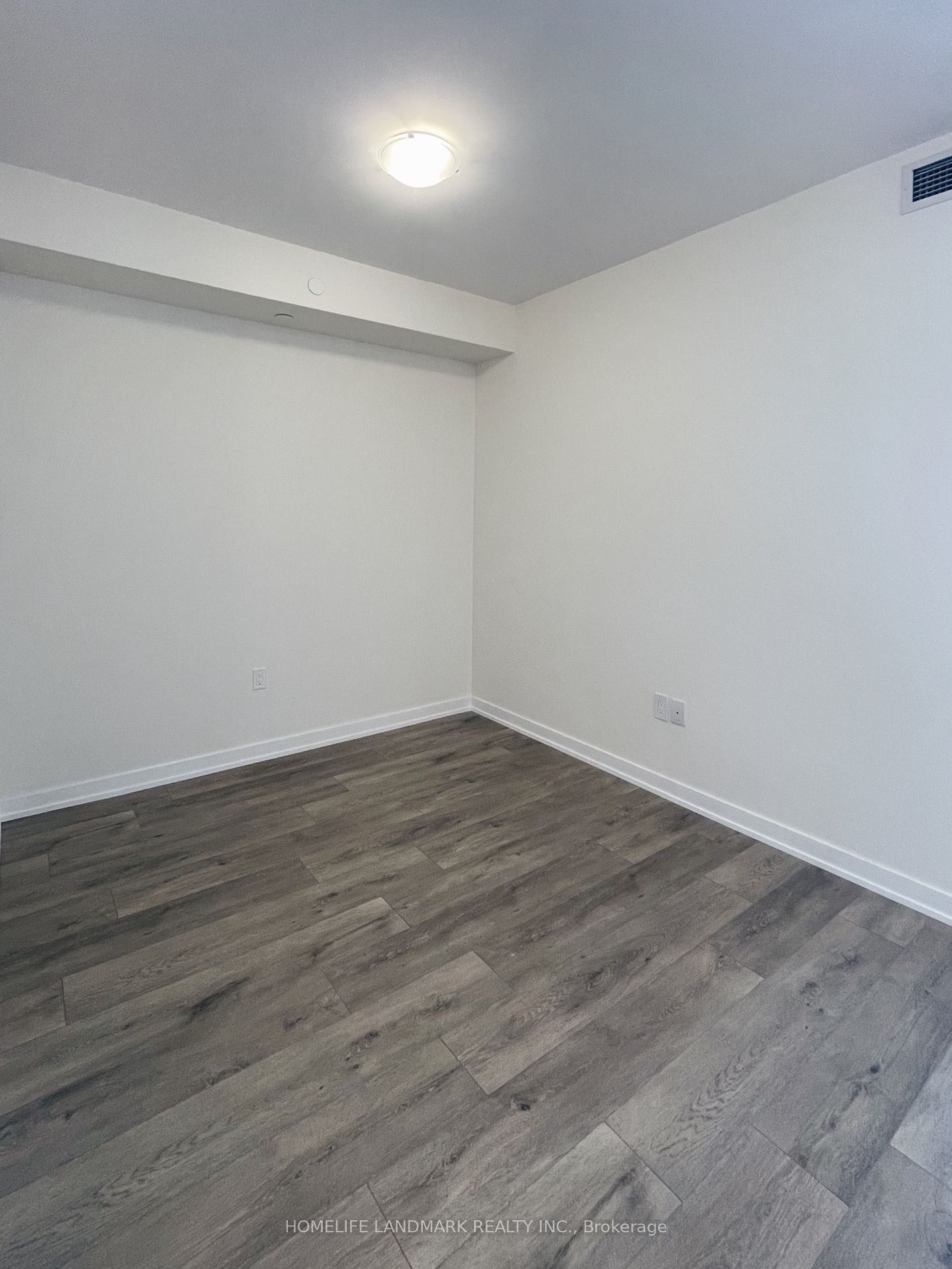 28 Freeland St, unit 1601 for rent