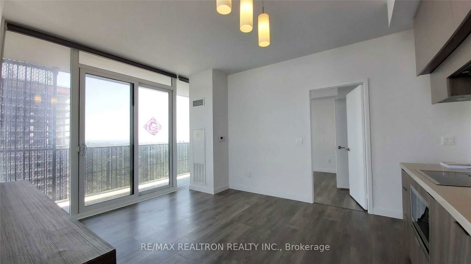 8 Eglinton Ave E, unit 2711 for rent