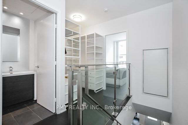 1030 King Street West St W, unit 103 for sale