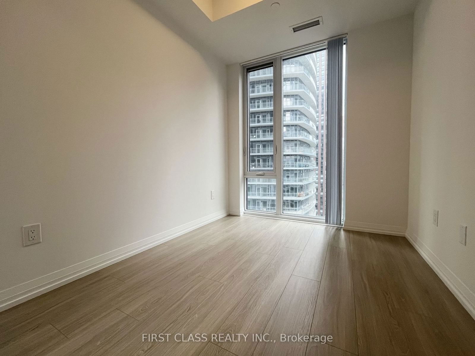 8 Widmer St, unit 2309 for rent