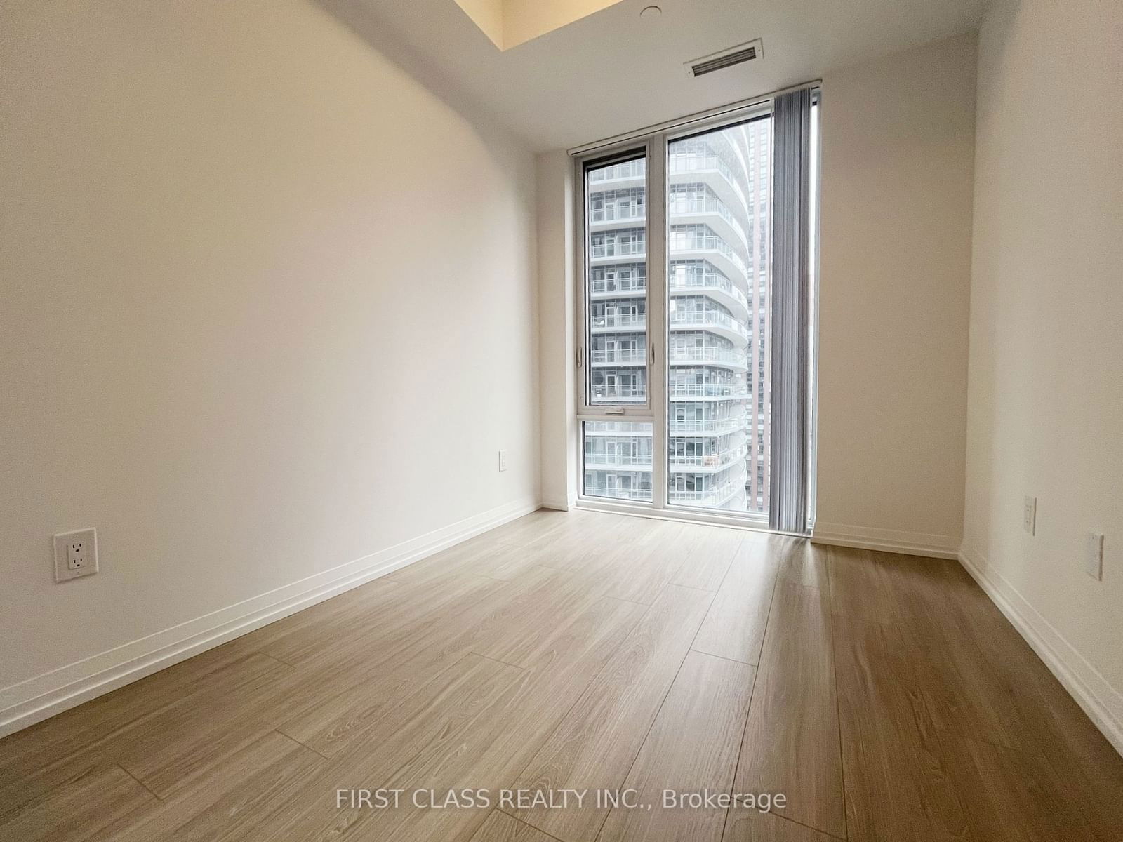 8 Widmer St, unit 2309 for rent