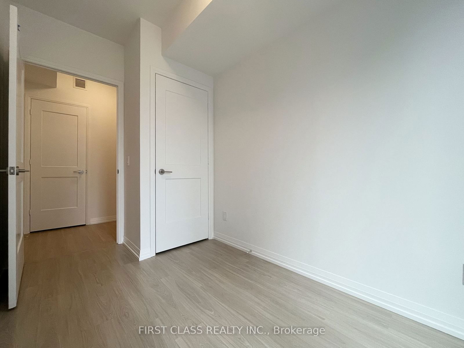 8 Widmer St, unit 2309 for rent