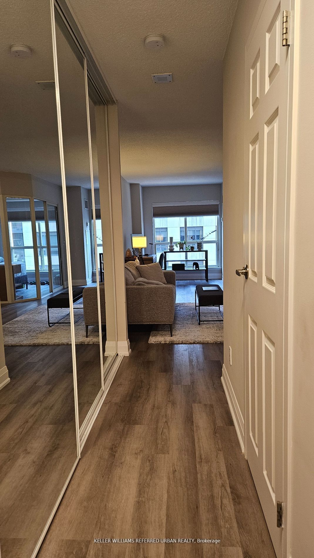 25 The Esplanade, unit 413 for rent