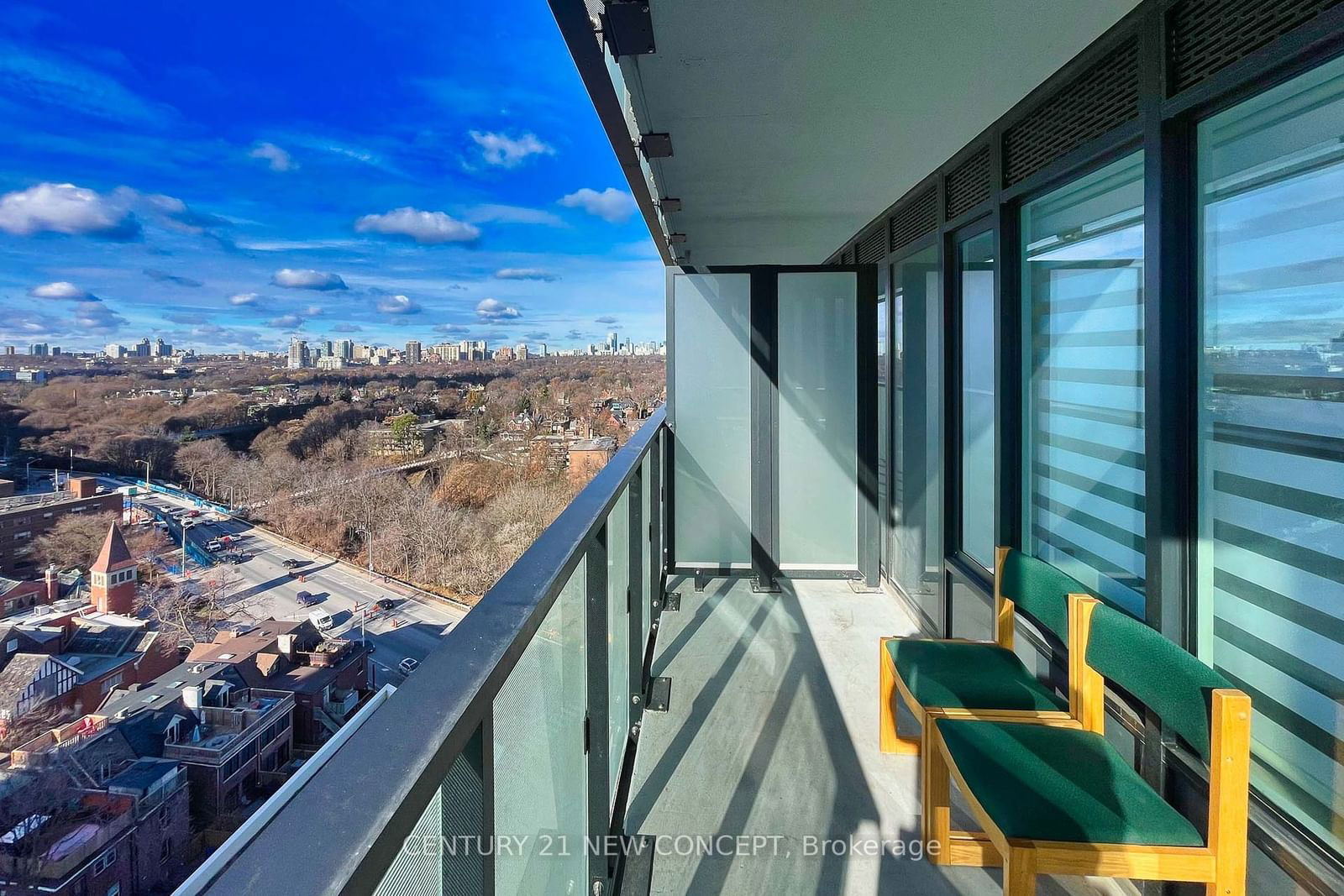 575 Bloor St E, unit 1508 for sale