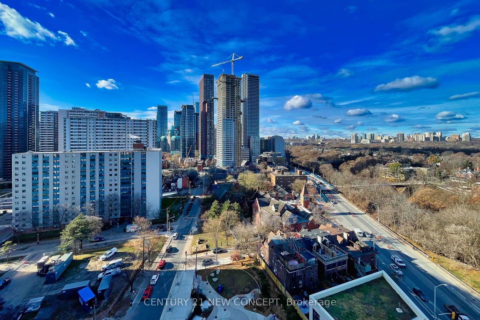 575 Bloor St E, unit 1508 for sale