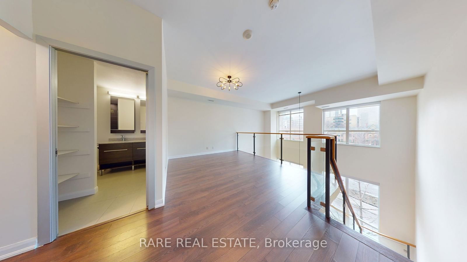 500 Sherbourne St, unit 220 for sale