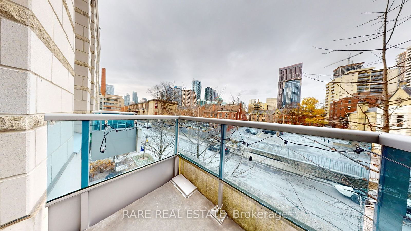 500 Sherbourne St, unit 220 for sale