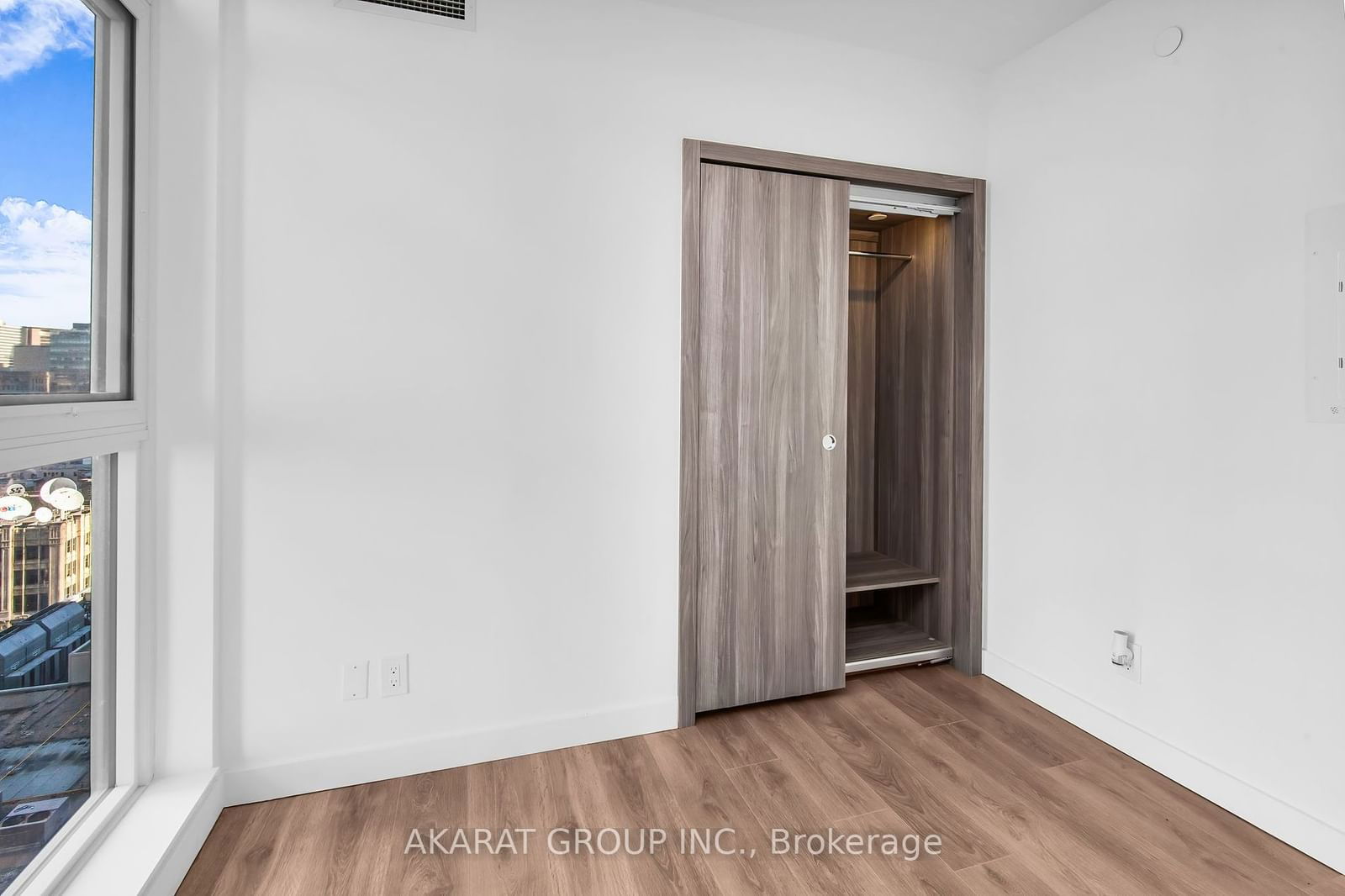 38 Widmer St, unit 2001 for rent