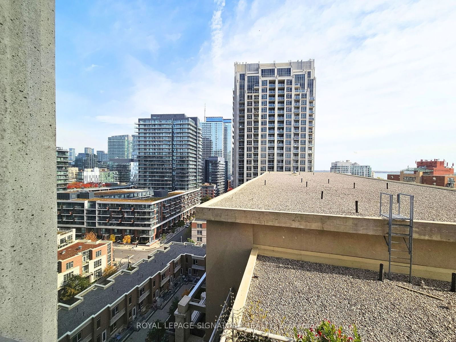 628 Fleet St, unit 1311 for rent