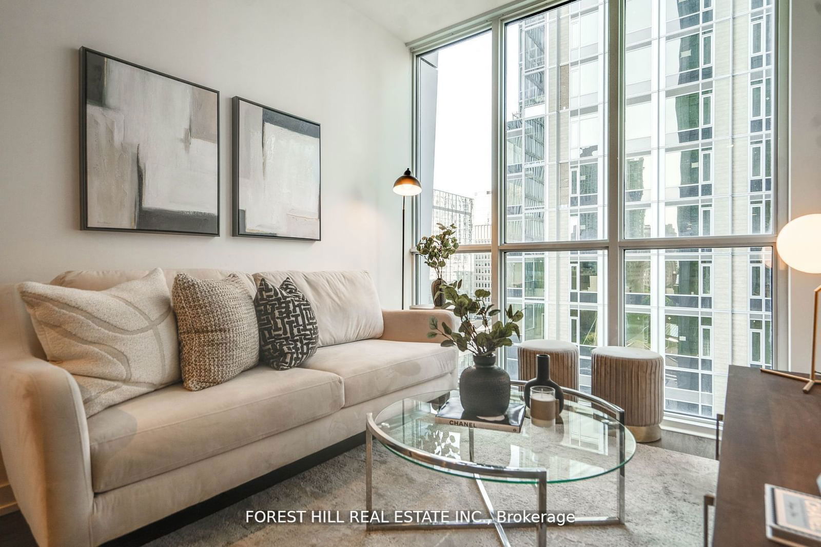 1 Yorkville Ave, unit 802 for sale