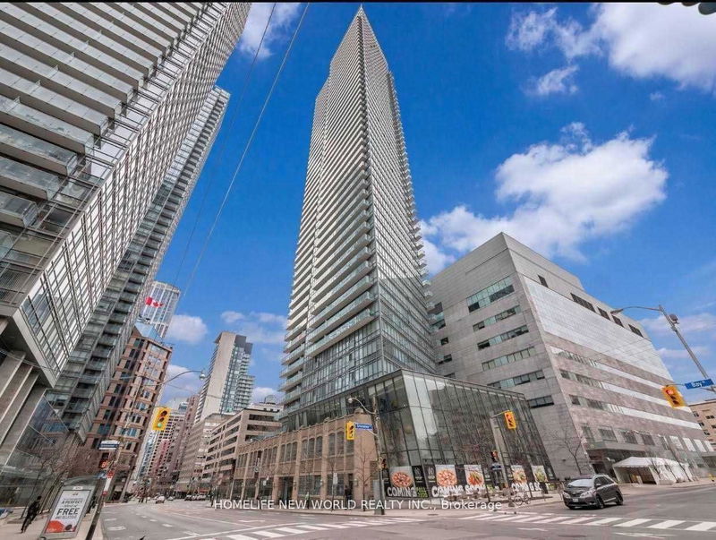 832 Bay St, unit 2704 for rent