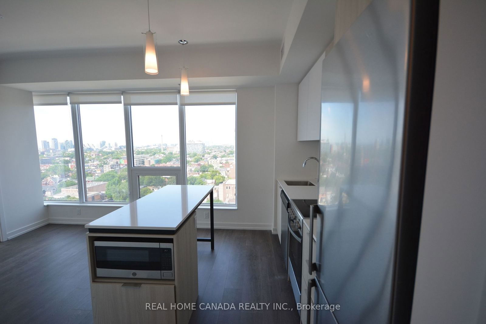 203 College St, unit 1502 for rent