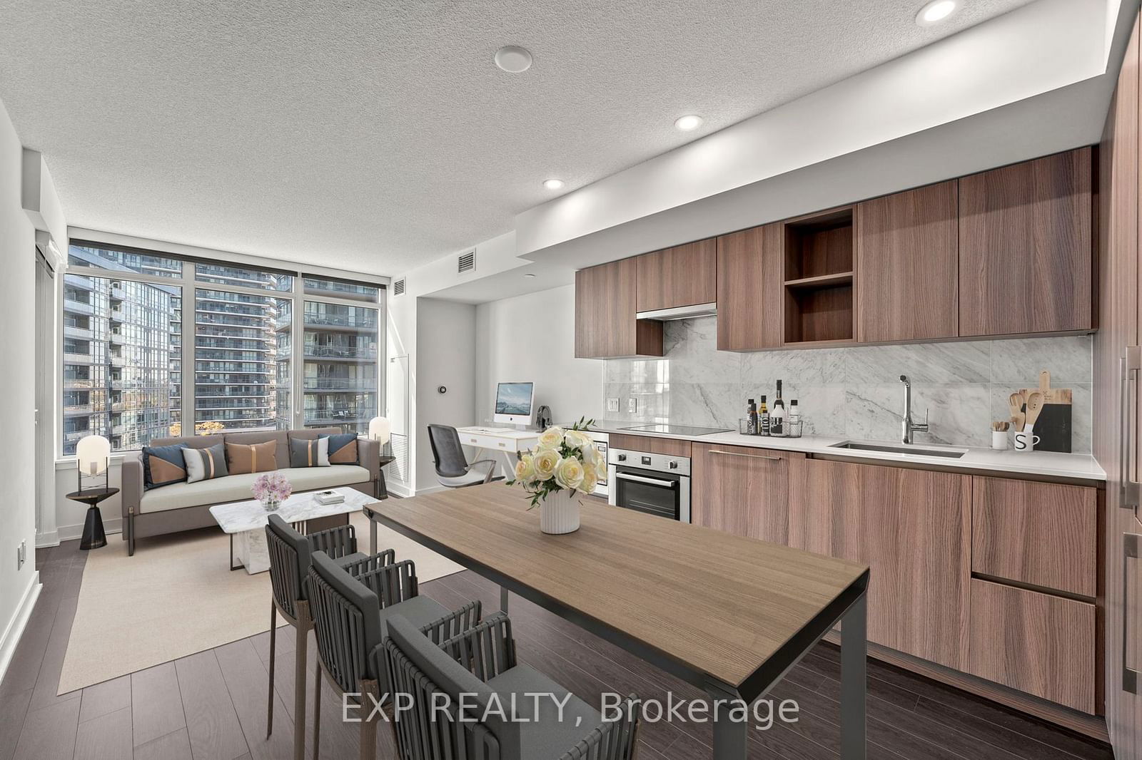 19 Bathurst St, unit 1115 for sale