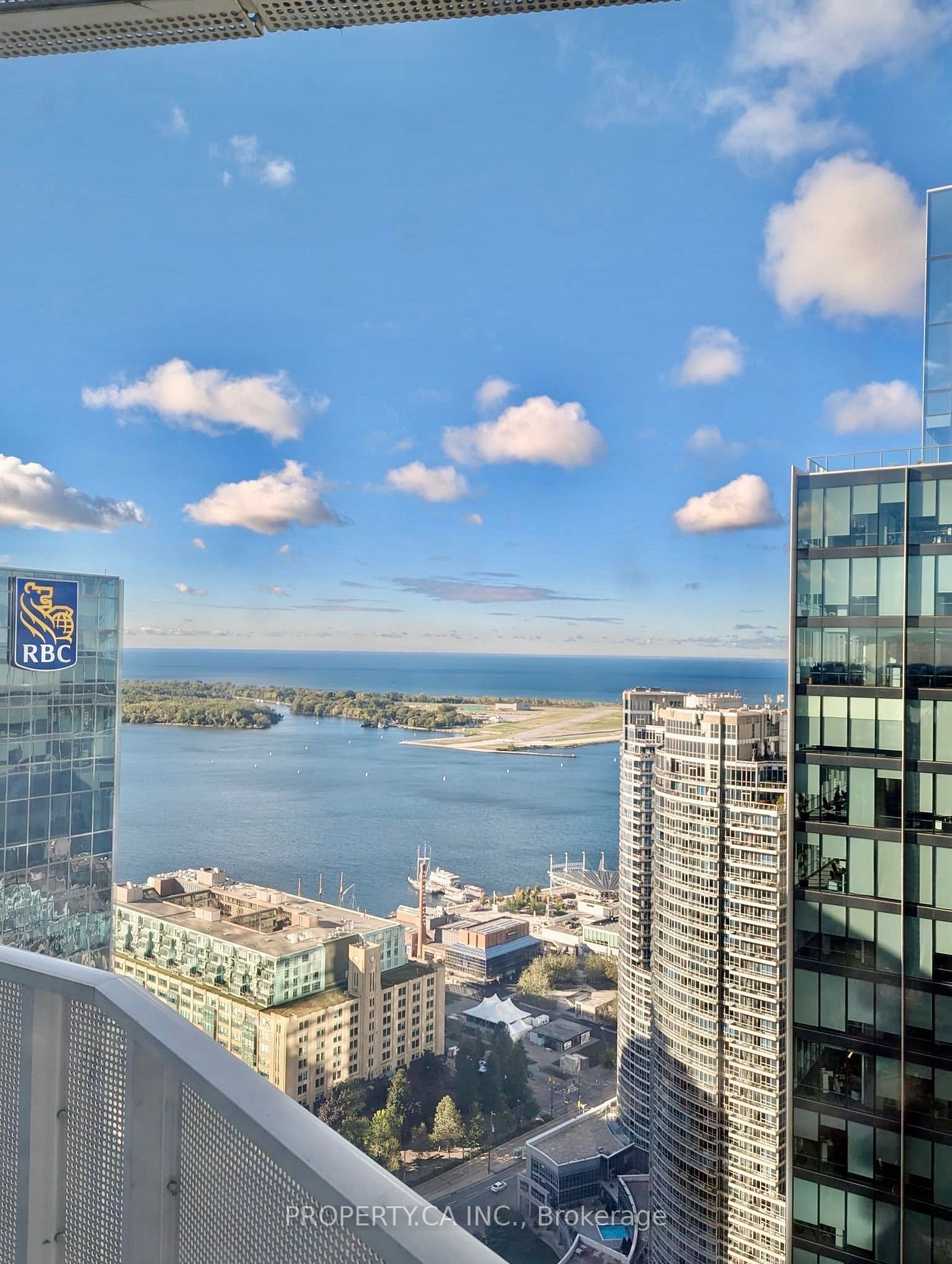 88 Harbour St, unit 4311 for rent