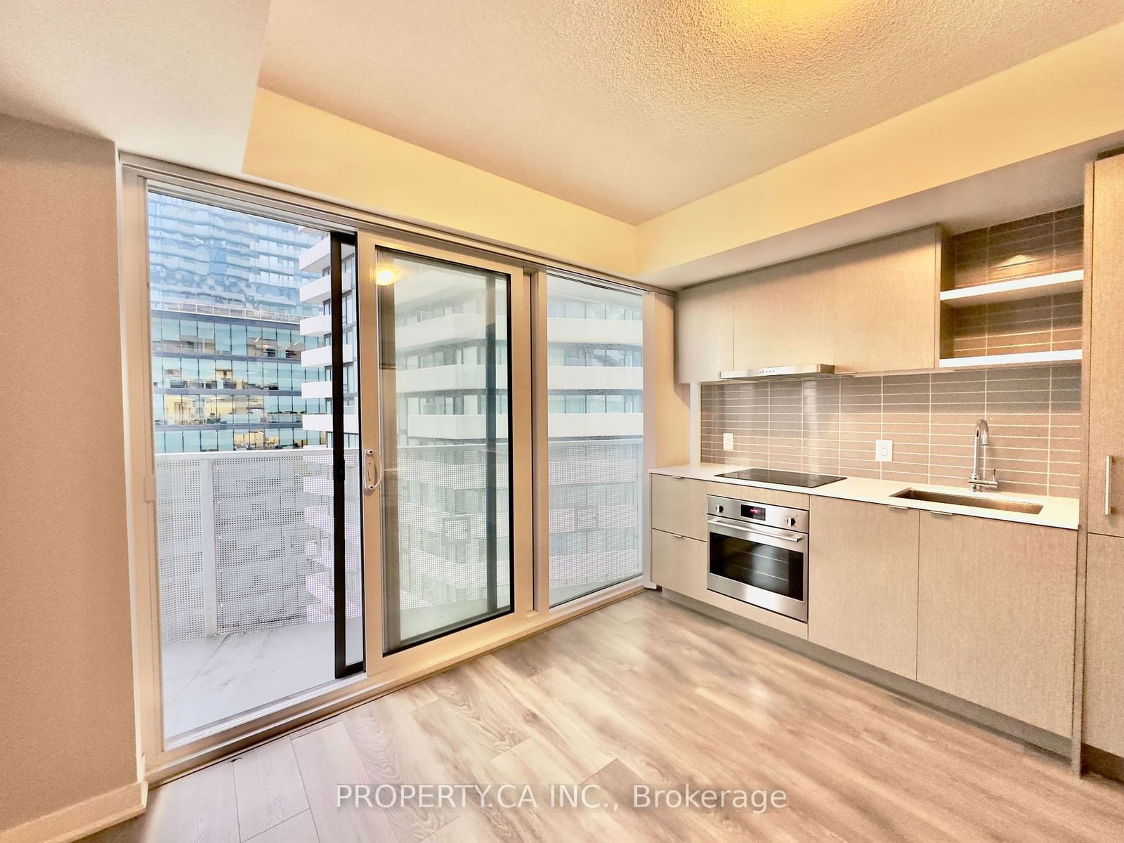 88 Harbour St, unit 4311 for rent