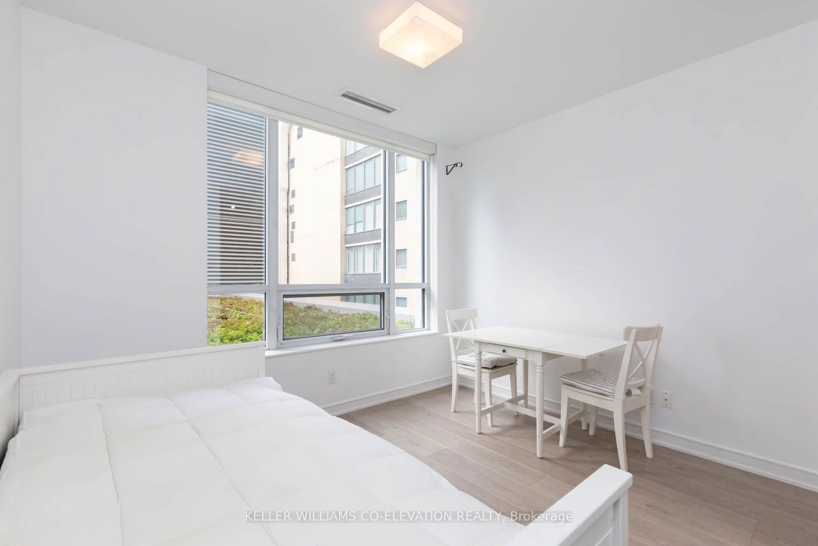 88 Scott St W, unit 712 for rent