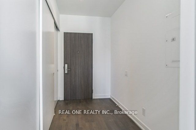 185 Roehampton Ave, unit 1906 for rent