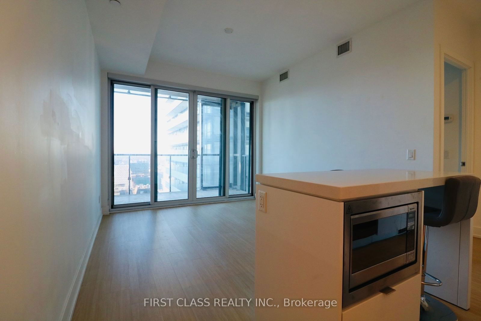 7 Grenville St, unit 3112 for rent