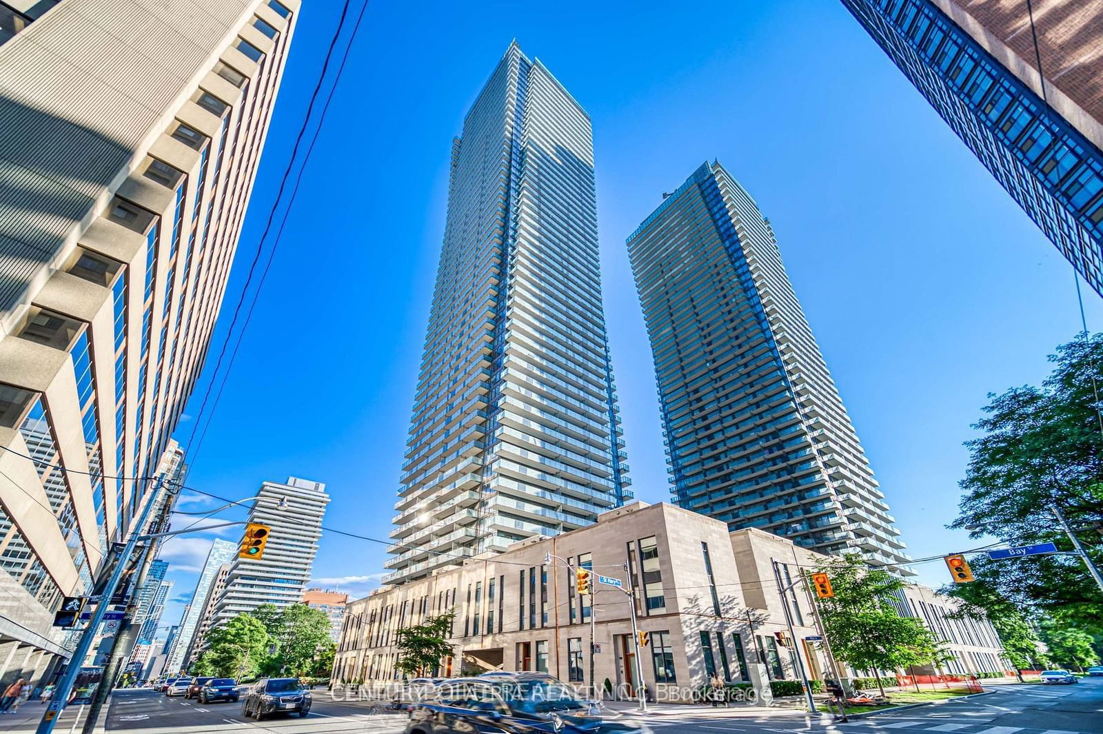 1080 Bay St, unit 2511 for rent