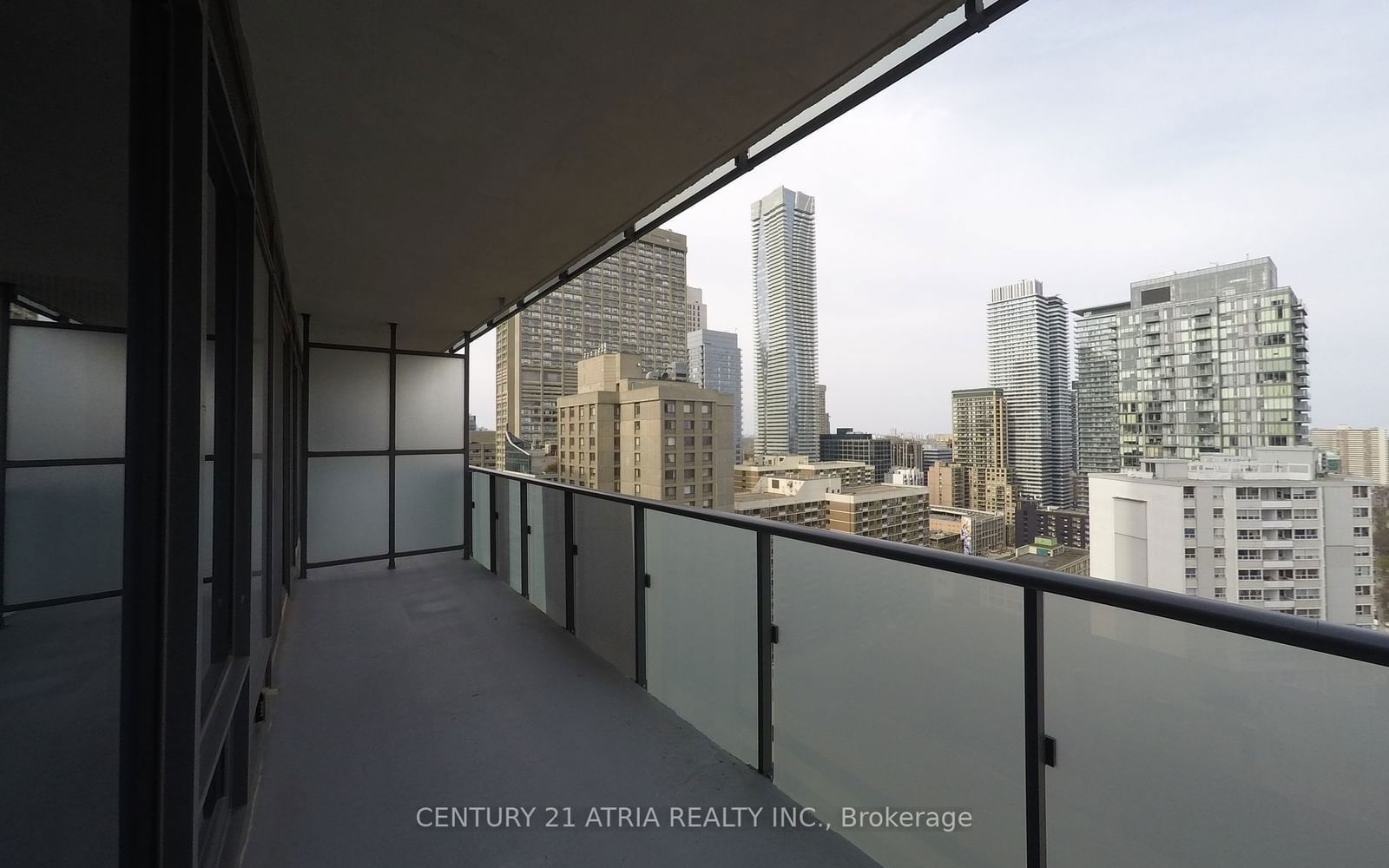 1080 Bay St, unit 2511 for rent