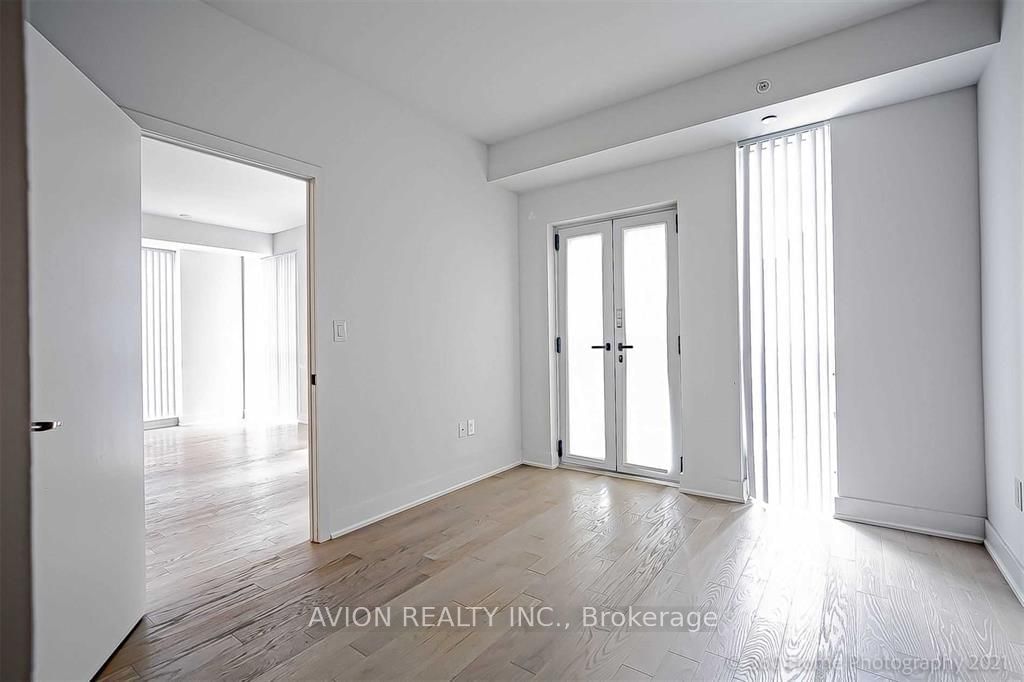 955 Bay St, unit 804 for rent