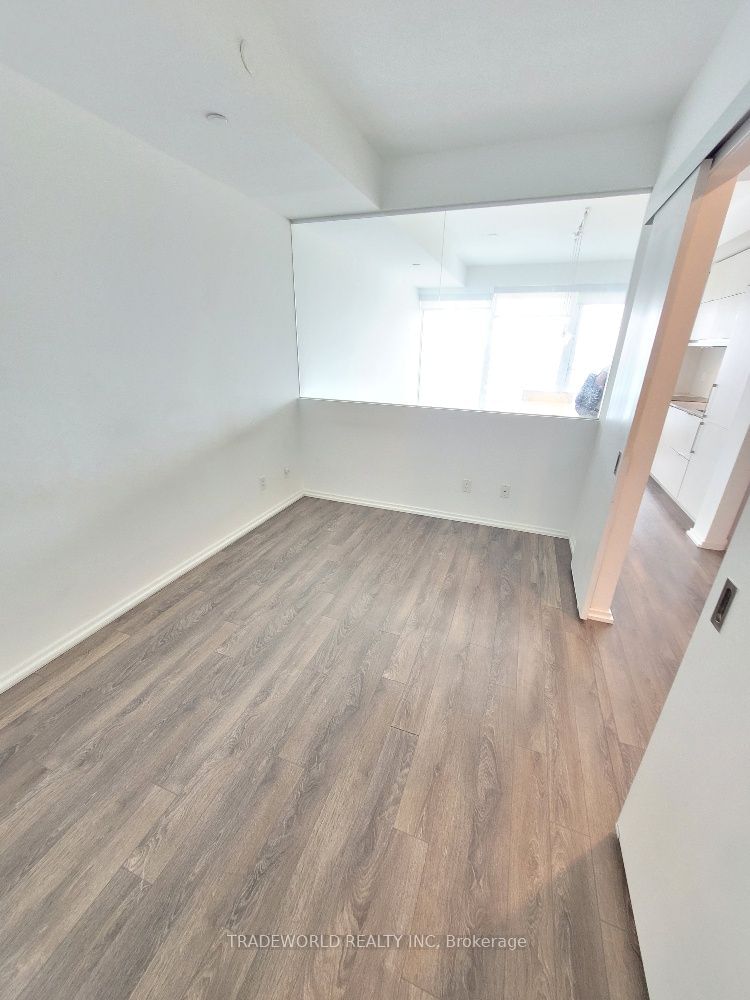 197 Yonge St, unit 2510 for rent