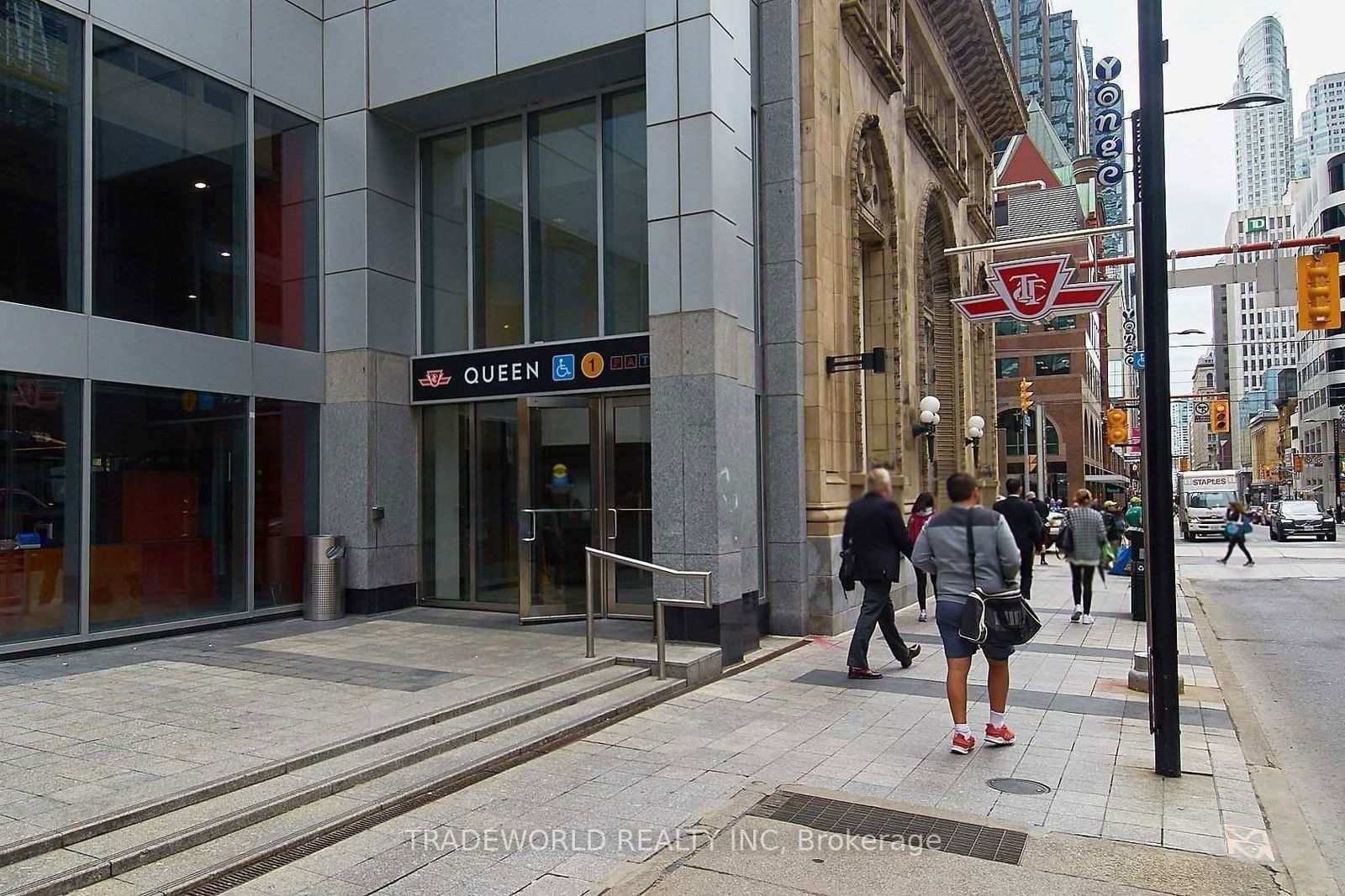 197 Yonge St, unit 2510 for rent