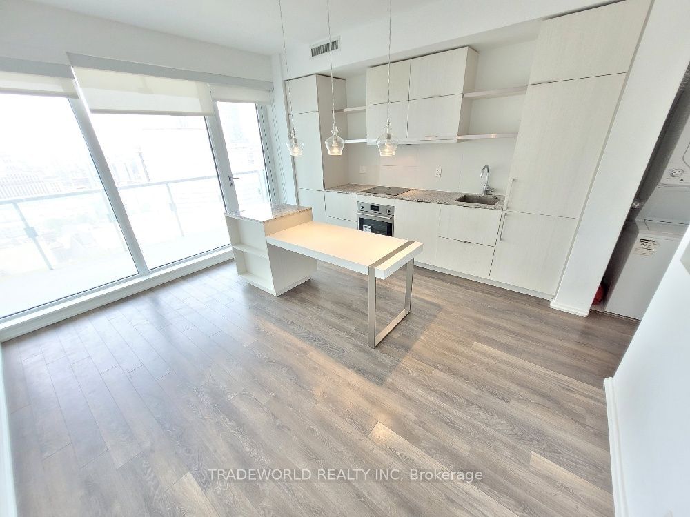 197 Yonge St, unit 2510 for rent