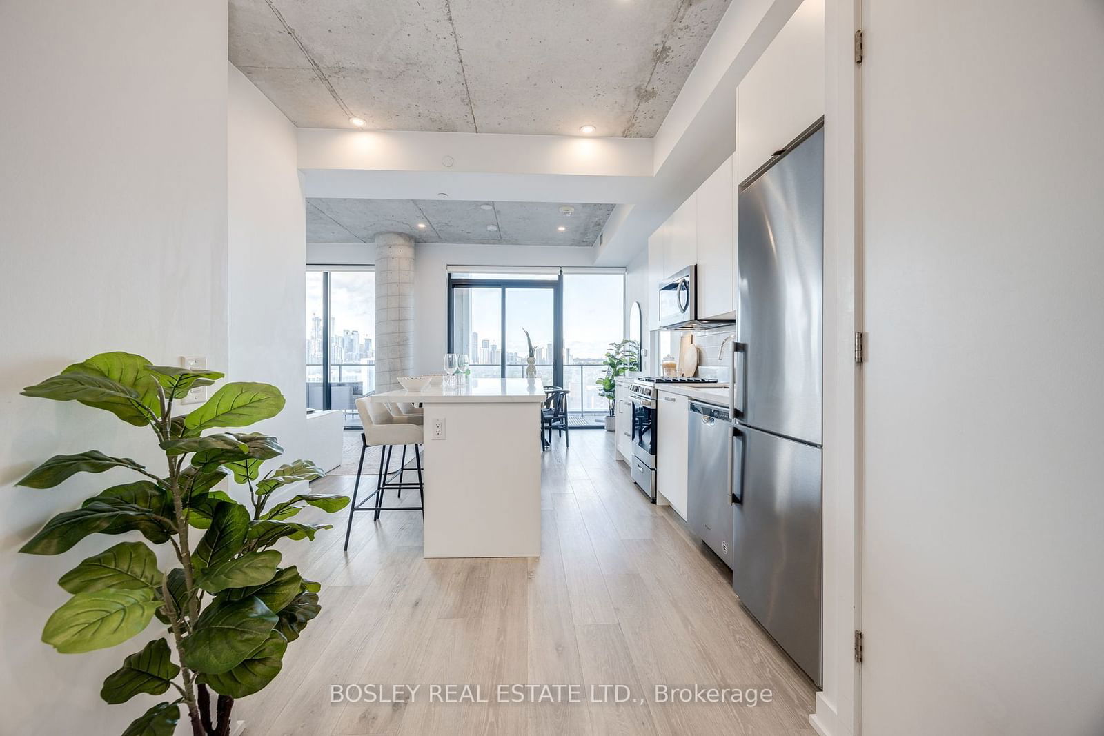 55 Ontario St, unit 2201 for rent