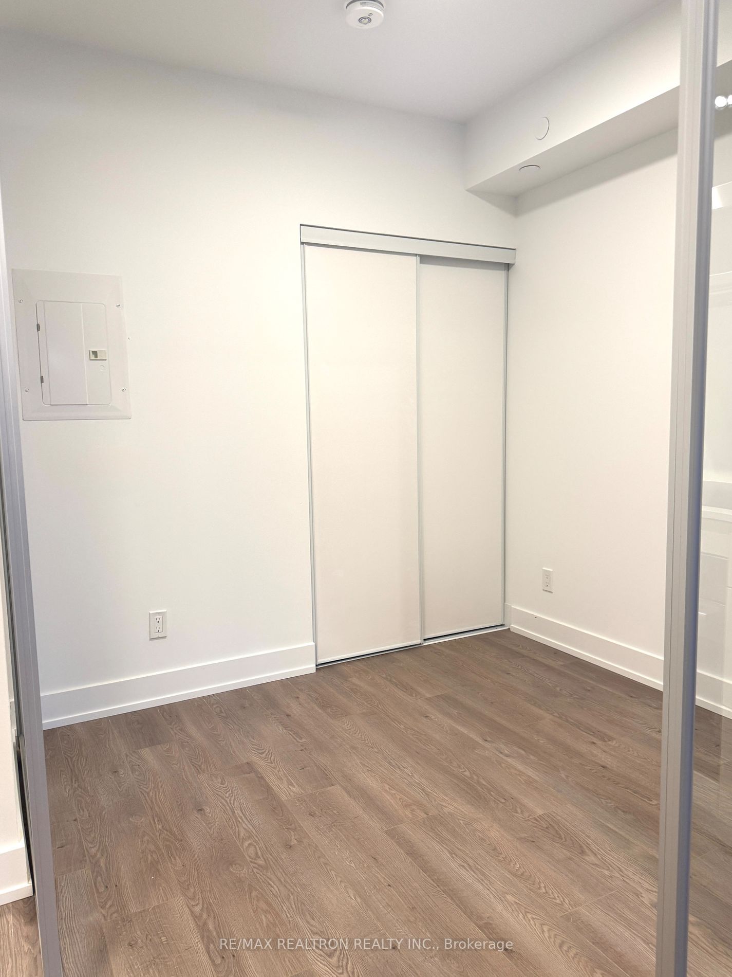 308 Jarvis St, unit 502 for rent