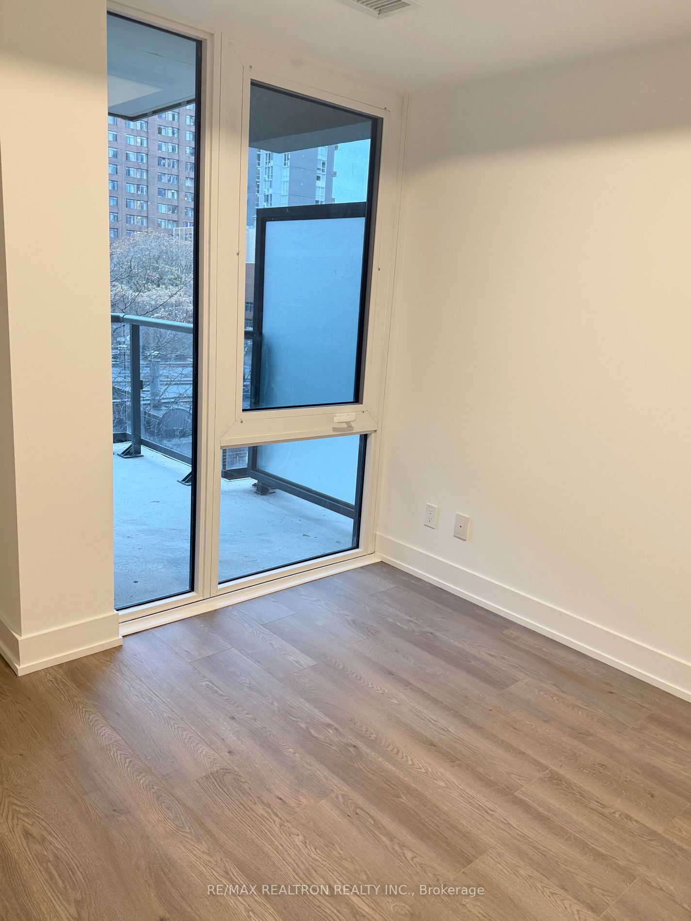 308 Jarvis St, unit 502 for rent