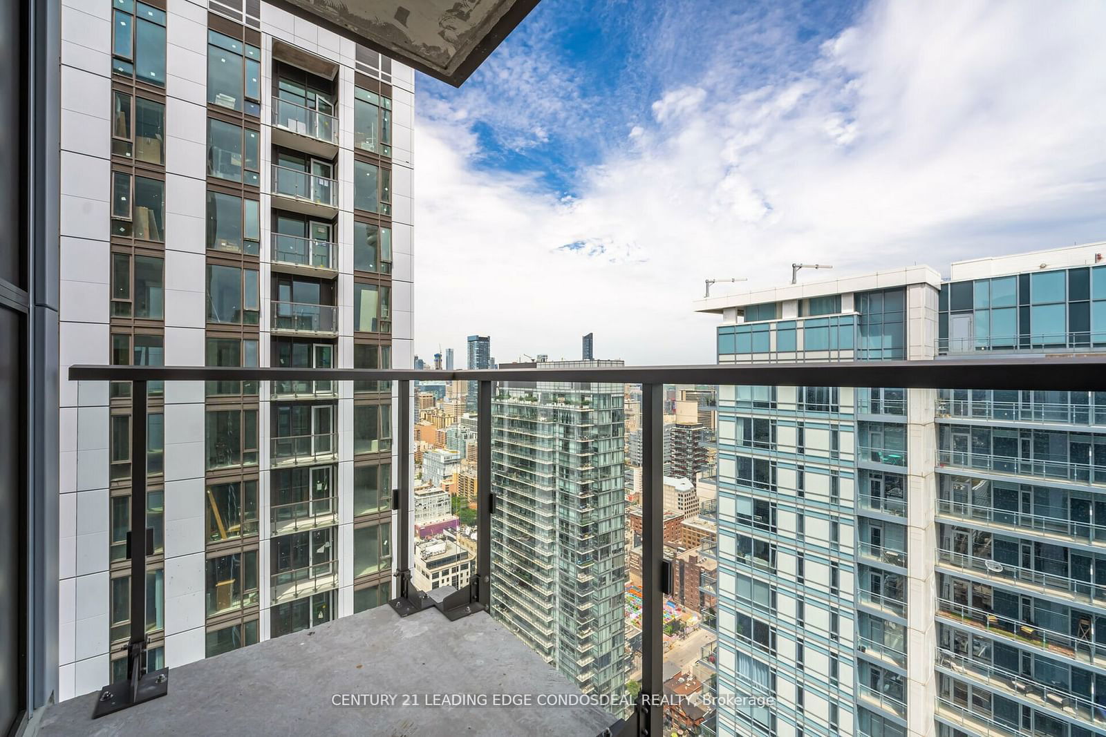 8 Widmer St, unit 4905 for sale