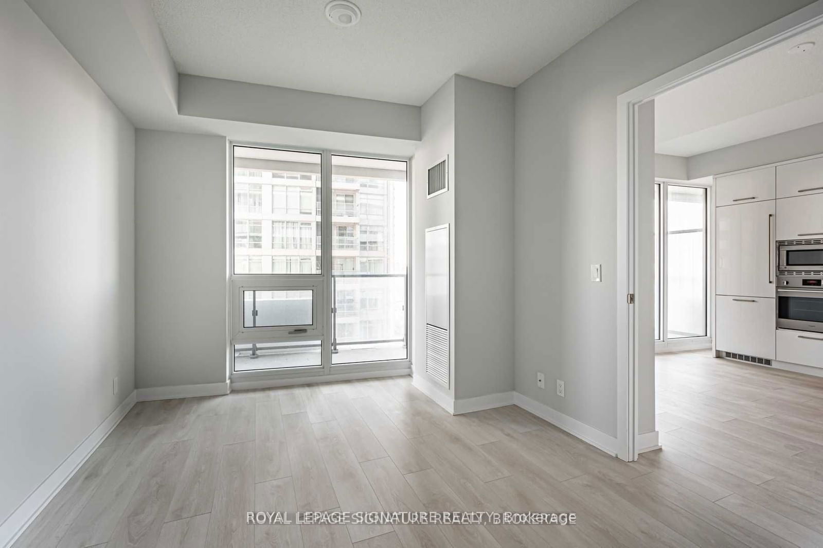 2221 Yonge St, unit 1506 for rent