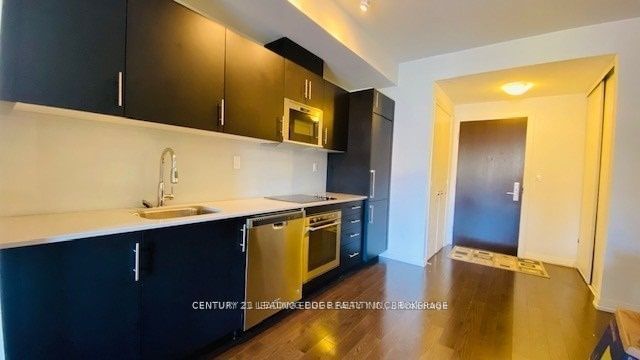 460 Adelaide St, unit 511 for rent